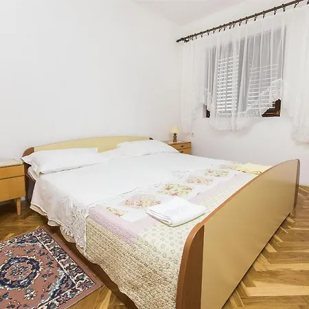 Danica Apartment Nin