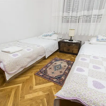 Apartment Danica Nin